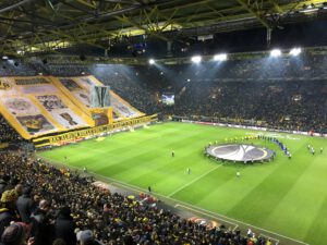 Borussia steht im EL-Achtelfinale